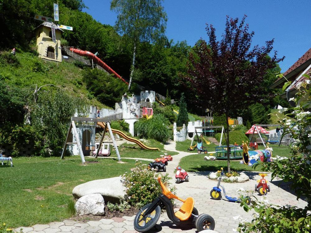 Smileys Kinderhotel Trebesing Exterior foto